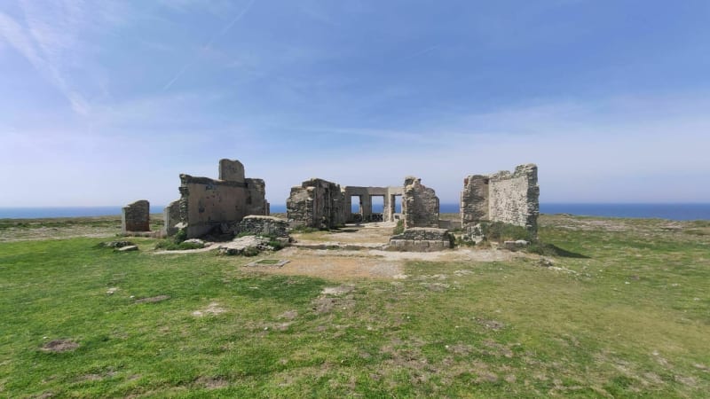 Balade entre Ster Vraz et l'ancien sémaphore d'Er Hastellic - Sauzon
