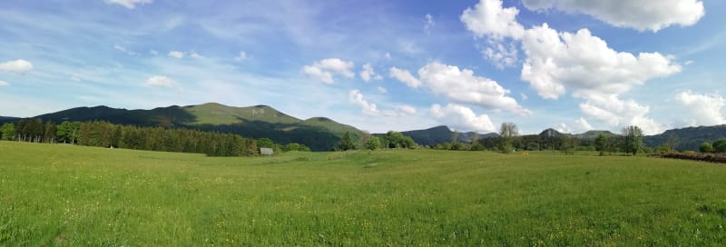 Entre lacs et volcans d'Auvergne à vélo de route - La Bourboule