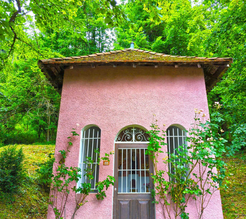 La boucle des Roses, par les ruines du Château de l'Epine - Nances