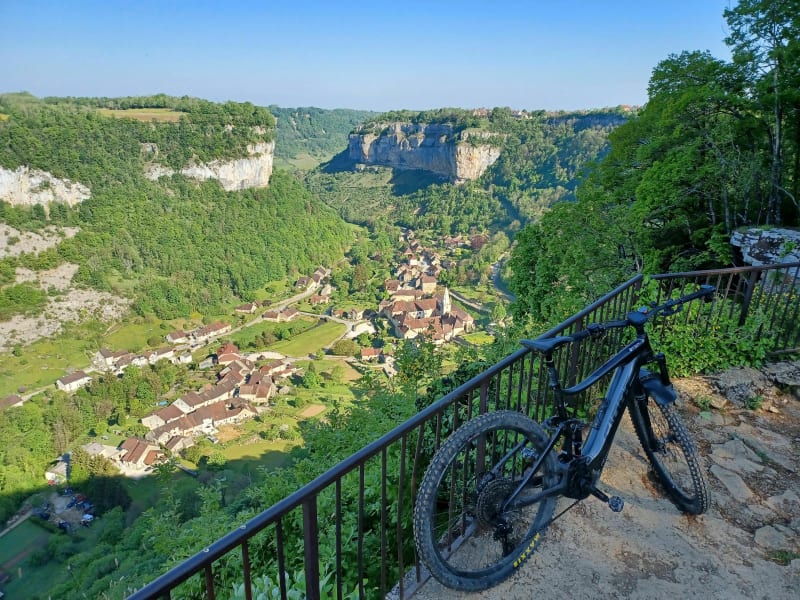 Un tour de la reculée de Baume - Perrigny