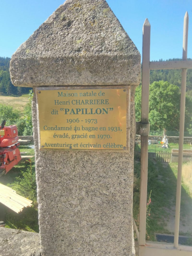 Tour familiale au-dessus de Saint-Étienne lugdares - Saint-Étienne-de-Lugdarès