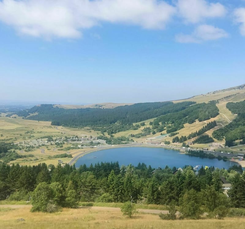 Montée au Puy de Chambourguet depuis Super Besse - Super Besse
