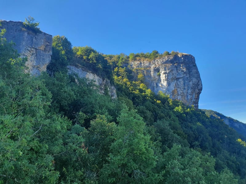 Larina-site en Verbois-kloven - Hières-sur-Amby