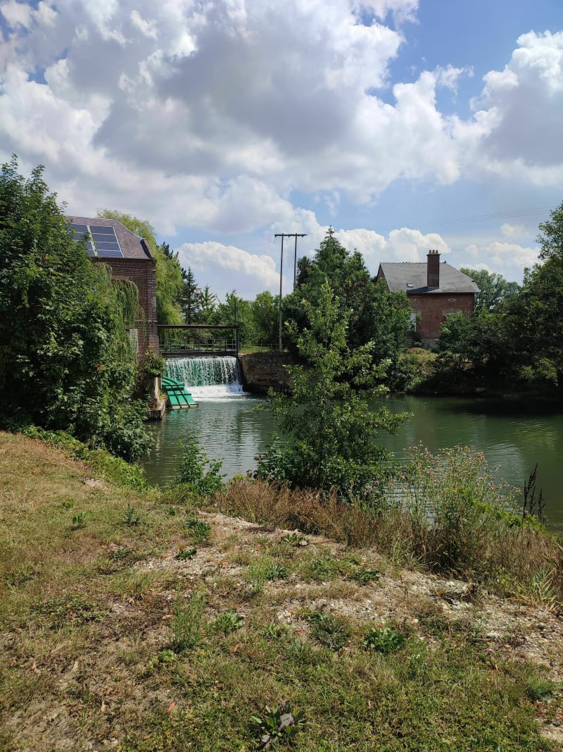 A travers champs à Tavaux et Pontséricourt - Tavaux-et-Pontséricourt