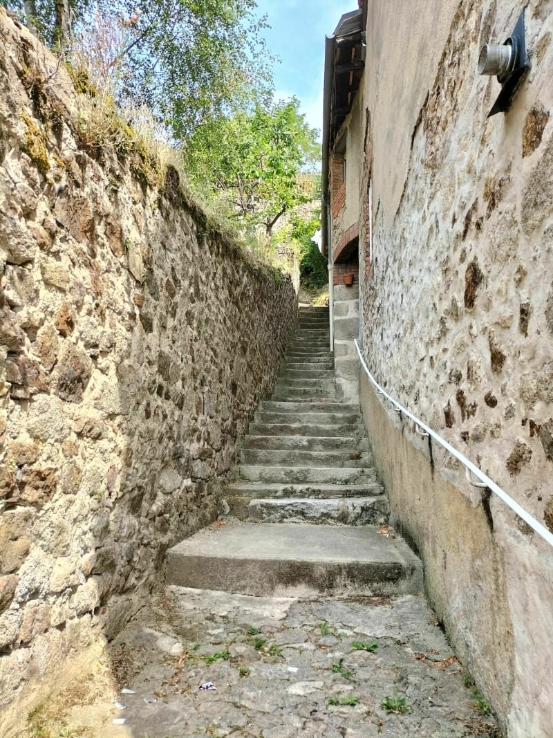 Des escaliers de pierre... - Aubusson