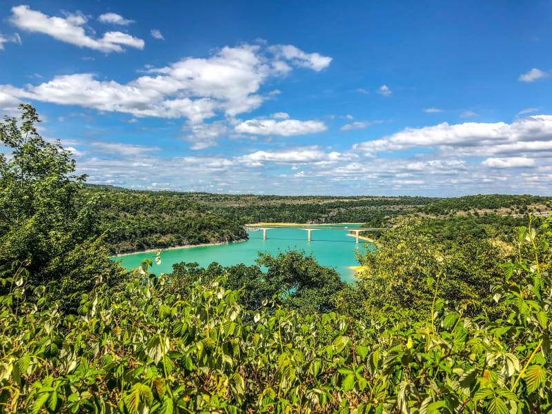 Belle balade avec vue sur le lac de Vouglans - La Tour-du-Meix