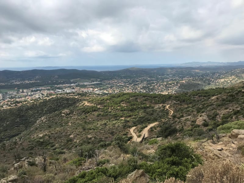 Mountainbiketocht op de Route des Crêtes vanuit Super Lavandou - Le Lavandou