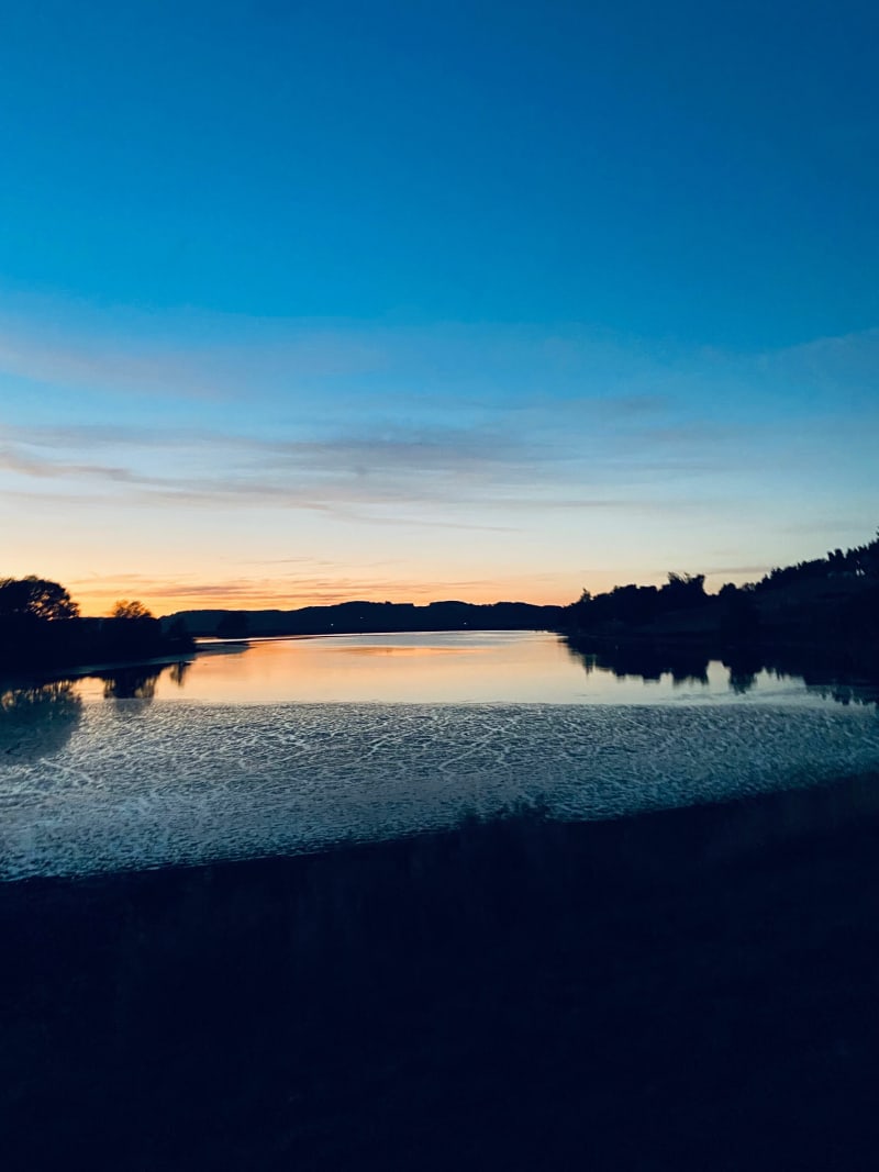 Soleil couchant sur le lac de Naussac - Langogne