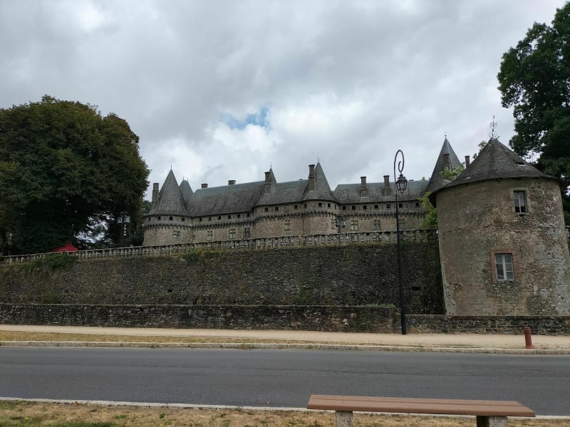 Madame de Pompadour nous invite au château. - Arnac-Pompadour