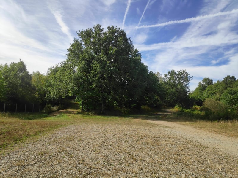 Tour de la carrière de Belezanes - Bessines-sur-Gartempe