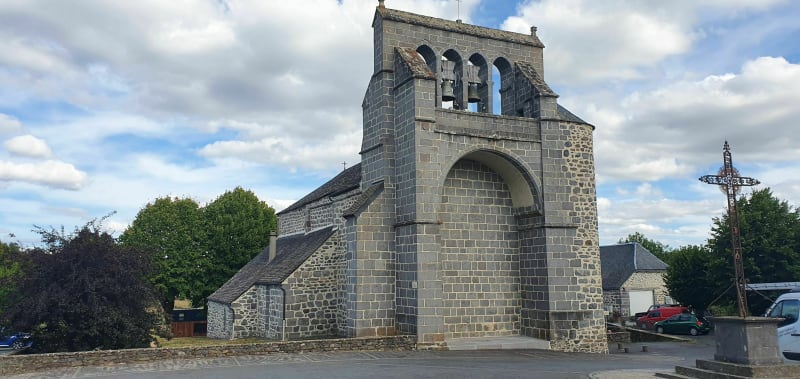 Boucle Lavastrie et vue sur barrage de Grandval - Neuvéglise-sur-Truyère
