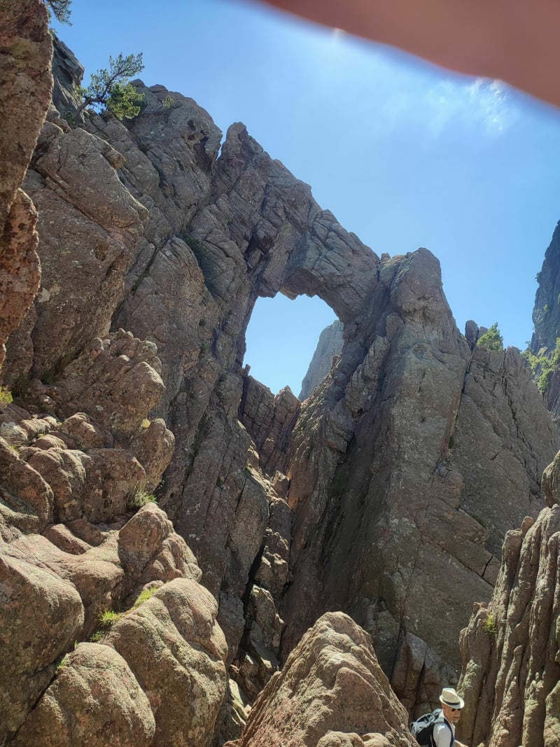 Trou de la Bombe : panorama grandiose sur les Aiguilles de Bavella - Quenza