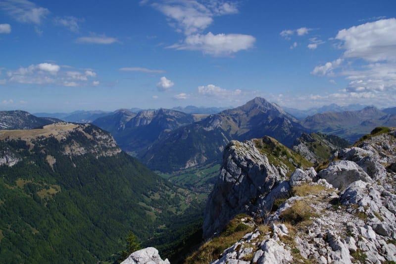 Le Lachat et les lapiaz du Suet - Saint-Jean-de-Sixt