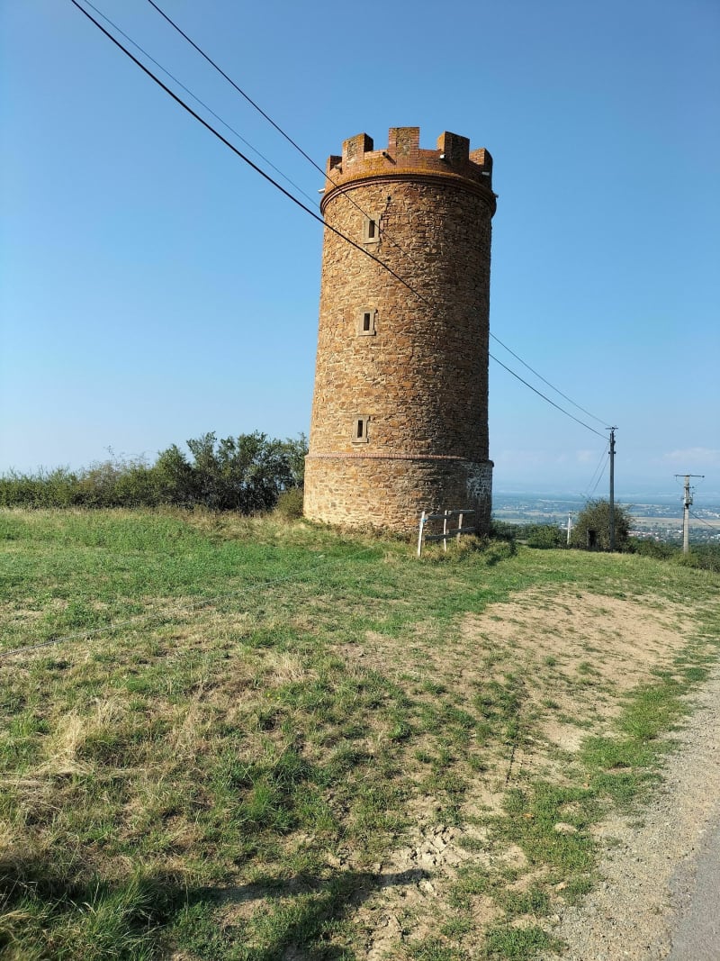 La tour Mondon - Balbigny