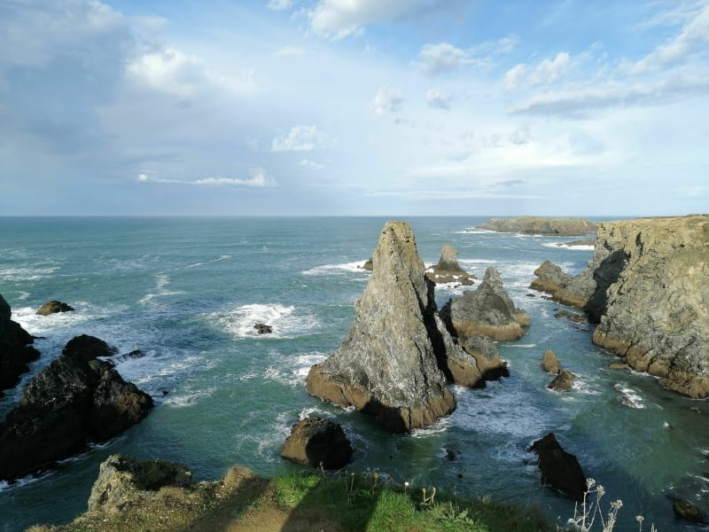 Belle-Île-en-Mer, et Les Aiguilles de Port-Coton - Bangor