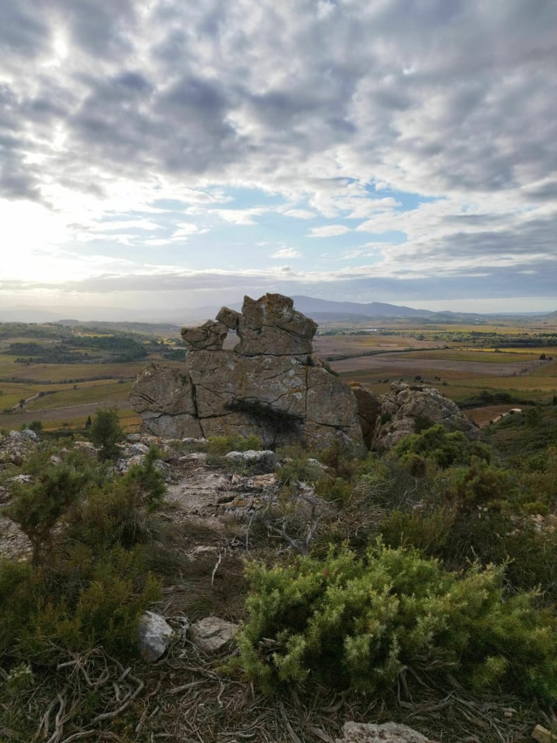 Roche trouée - Luc-sur-Orbieu