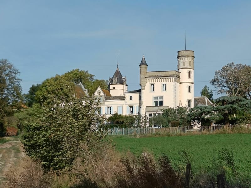 Château de Villeneuve par le pont de l'Izoule - Montolieu