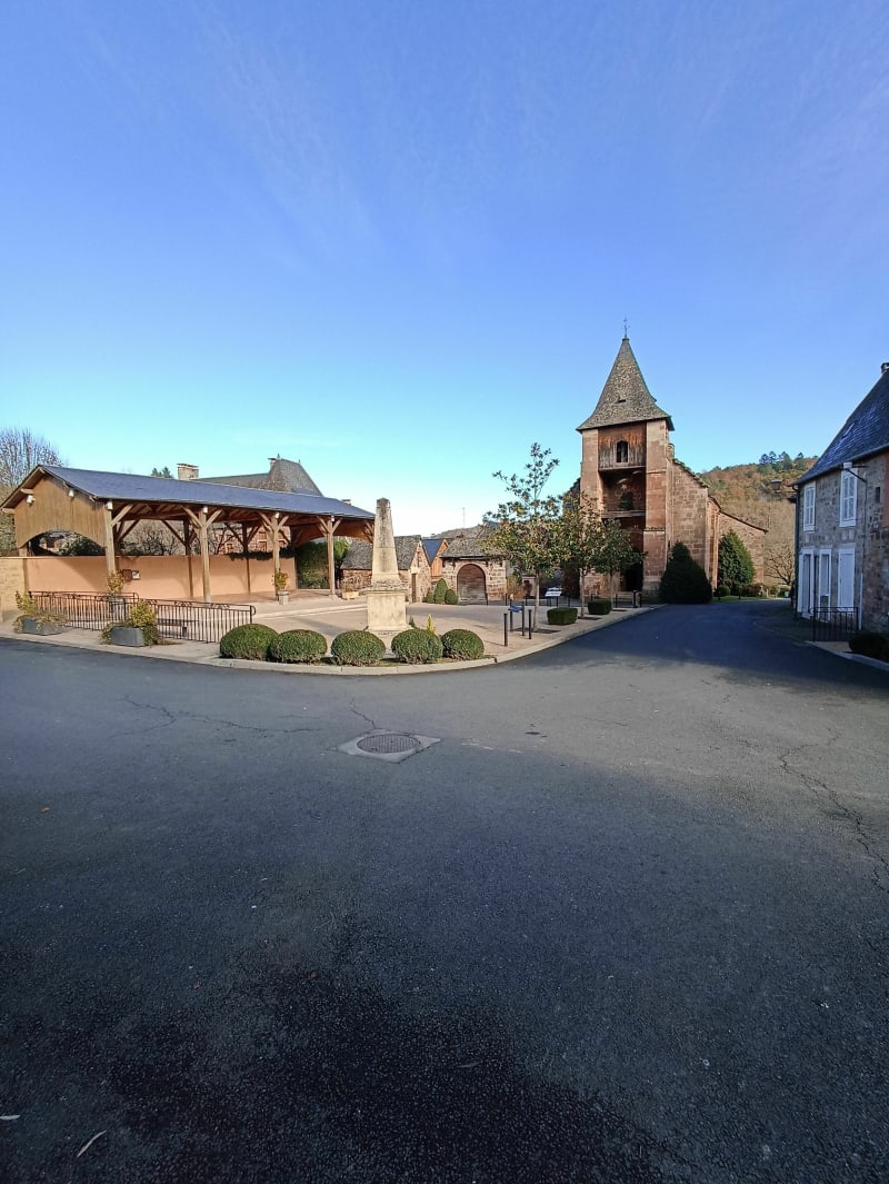 Boucle rouge du village de Villac - Villac