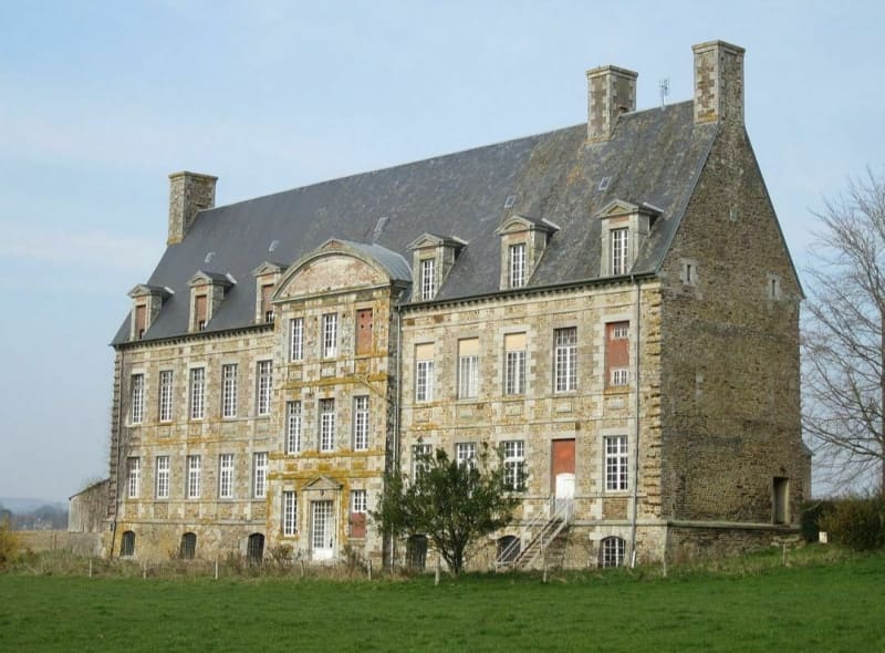Petite Promenade au Château - Brécey