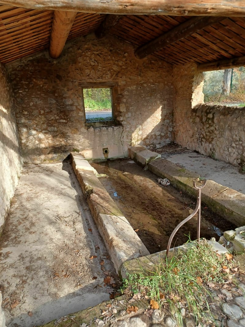 Maralouine lavoir et Méjans - Ventabren