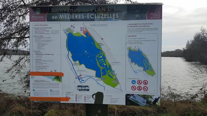 Tour de l'étang de Mézières Ecluzelles en vélo - Mézières-en-Drouais