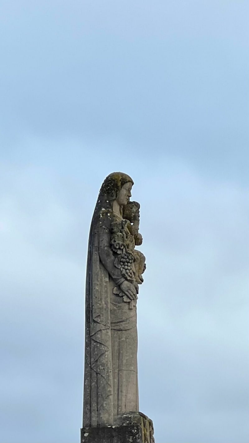 Vers la vierge - Beaune