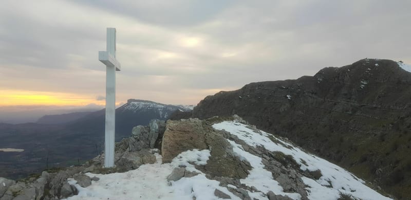 Montée à la croix de Charance, par l'itinéraire du K.V - Gap