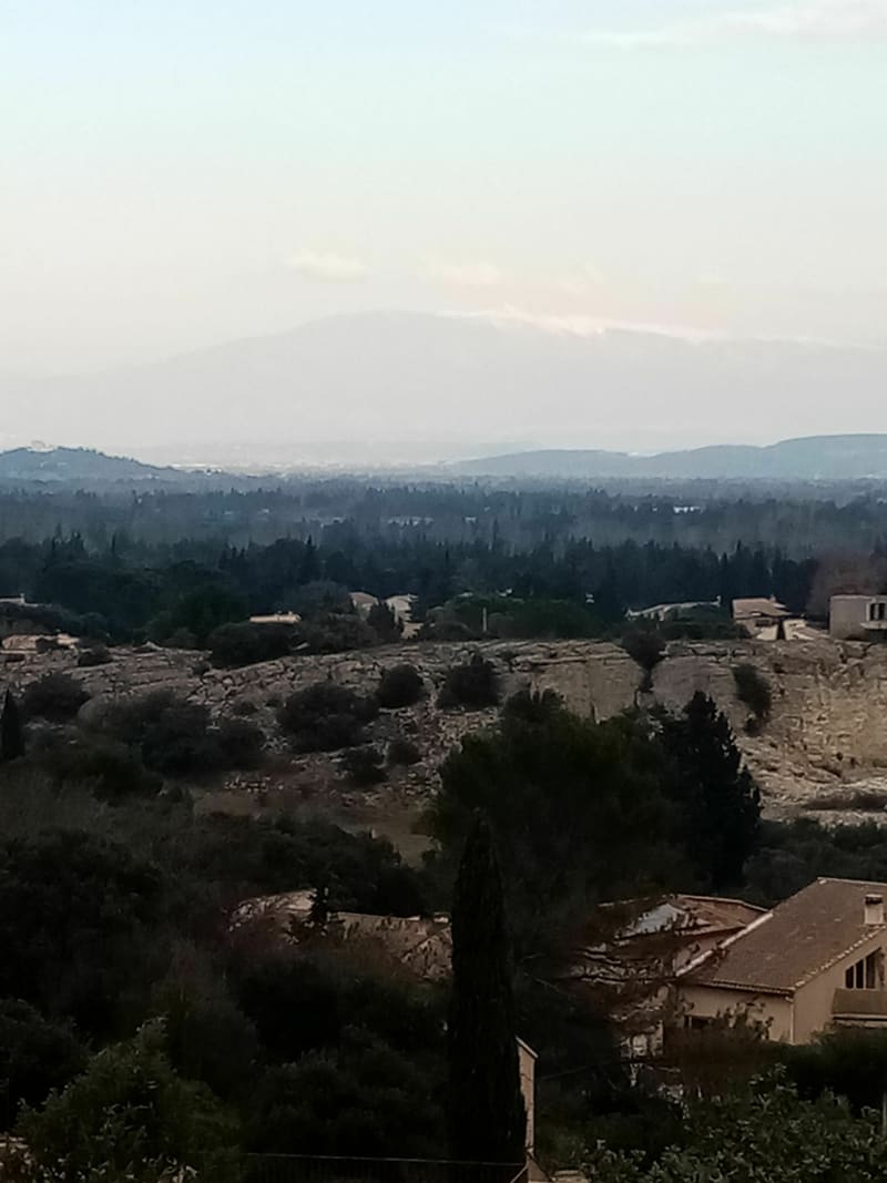 Vue sur les massifs qui entourent Avignon - Caumont-sur-Durance