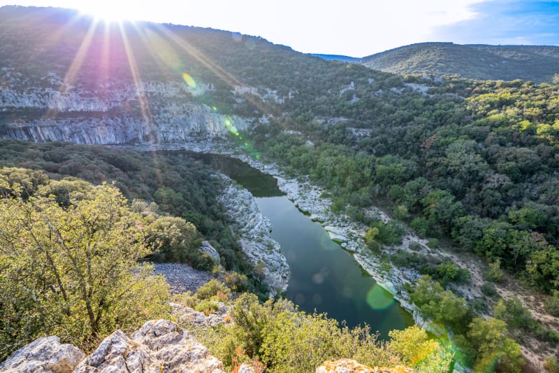 Balade dans le vallon sauvage du Tiourre, sa source et son moulin - Vallon-Pont-d'Arc