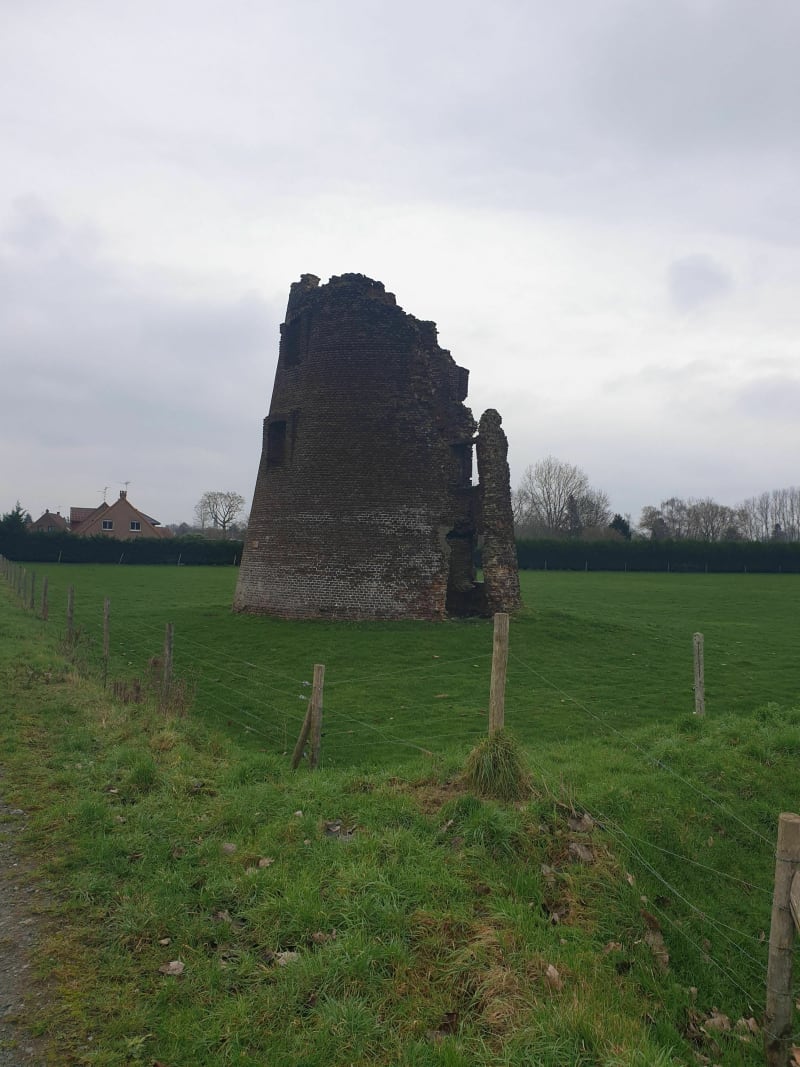 Aubry du Hainaut le moulin - Aubry-du-Hainaut