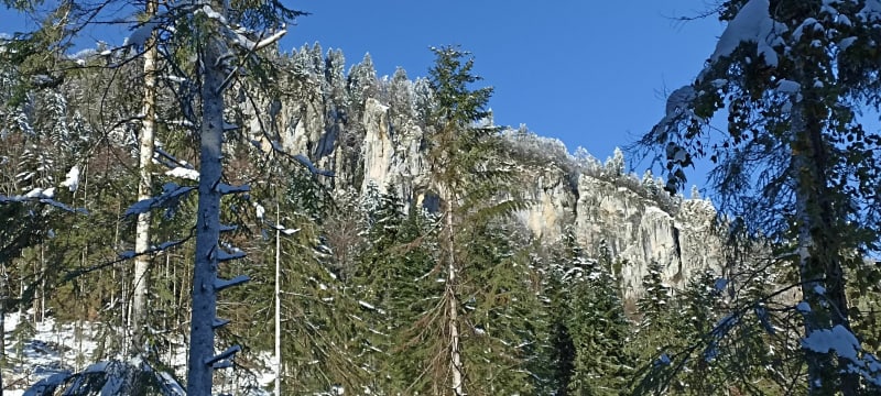 Tour de roche blanche hors pistes - Puivert