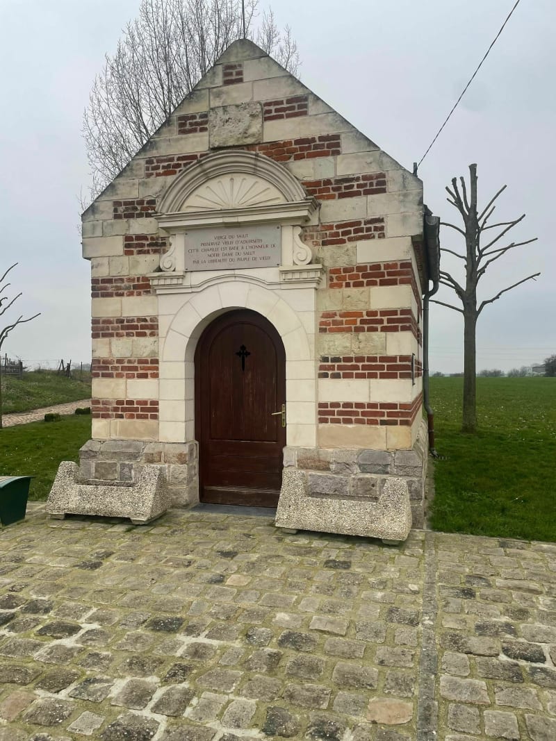 Autour de La Chapelle notre Dame du Salut - Viesly