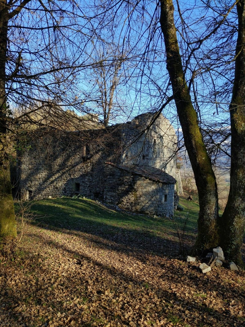Promenade dans les coteaux de Lumbin, retour par la plaine - Lumbin