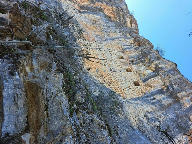 Brengues par le château des Anglais - Le causse de Brengues