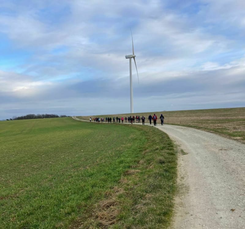 Erize-la-Petite circuit des Eoliennes par les Chiquerées - Érize-la-Petite