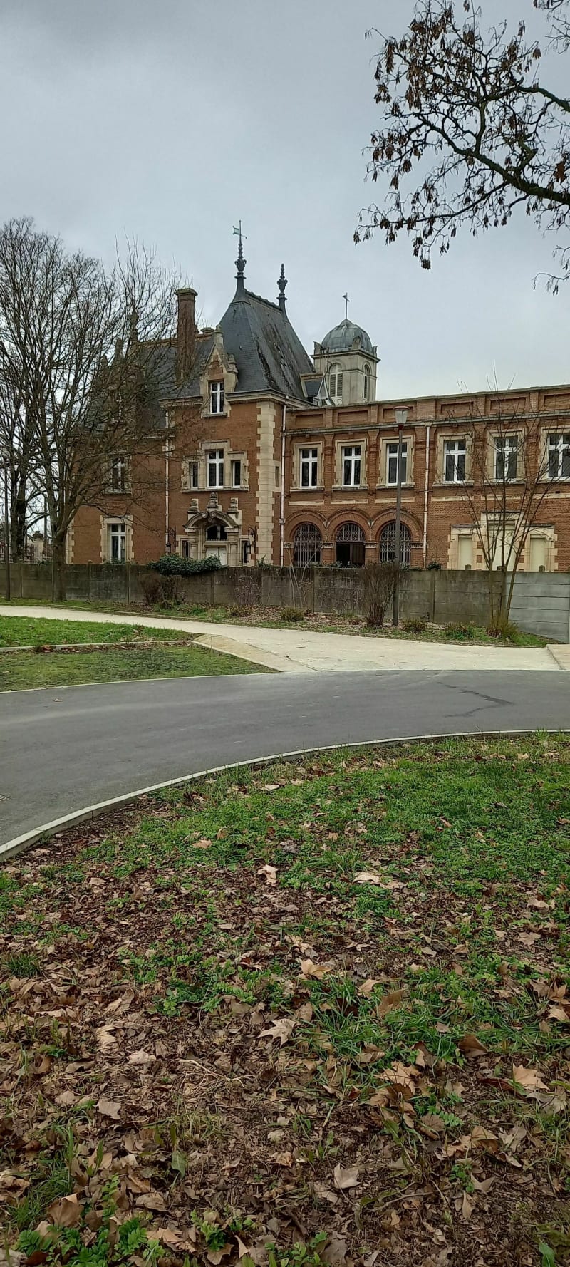 Balade vtt tous niveau toutes moyennes. Abbaye de l'Epau. - Le Mans