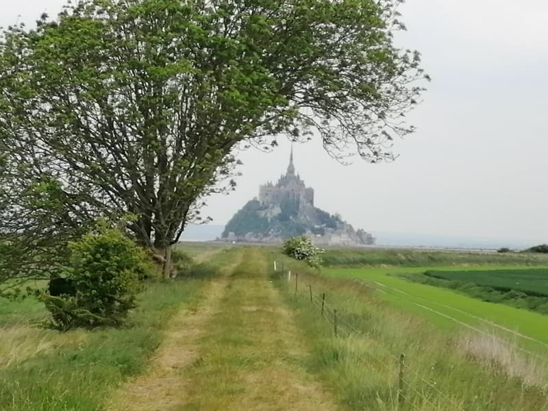 Balade sur les digues autour du Mont Saint Michel - Beauvoir