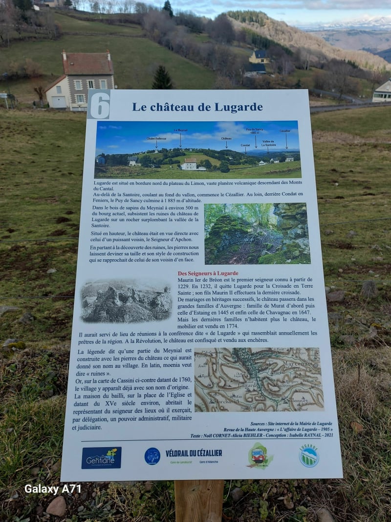 Double boucle autour de Lugarde - Lugarde
