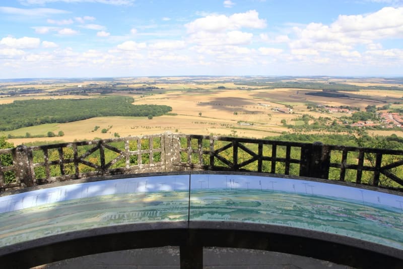 Randonnée panoramique à la Colline de Sion - Praye