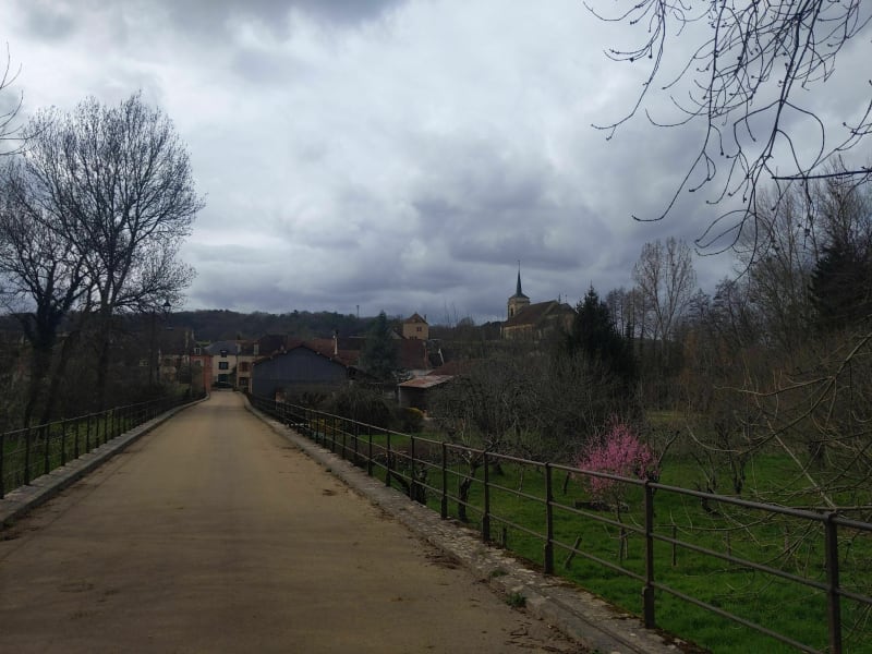 Boucle du vignoble inversée au départ d'Asquins - Asquins