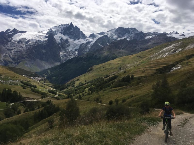 Het plateau van Emparis van de Chazelet tot VTT - La Grave