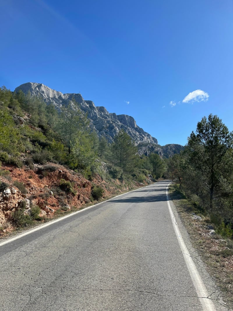 Belle balade à côté de la Sainte-Victoire - Aix-en-Provence