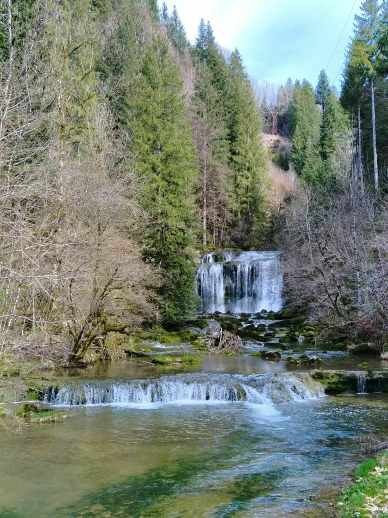 Rond de Moulin du Saut en de waterval Maïlys-Nozeroy - Nozeroy