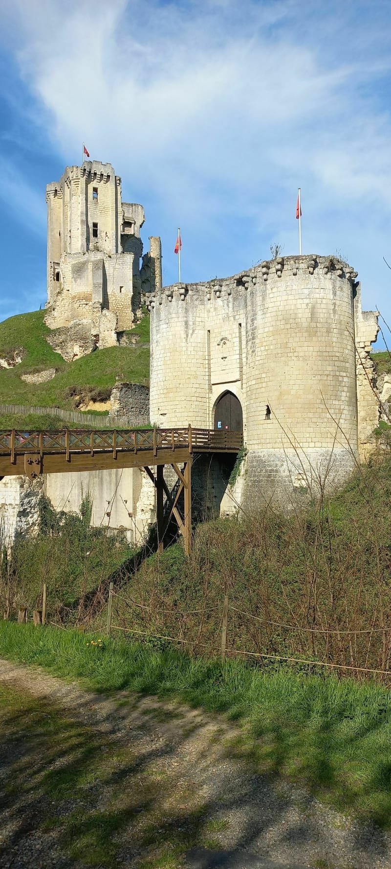 De Montoire à Lavardin entre champ et fortification. - Montoire-sur-le-Loir