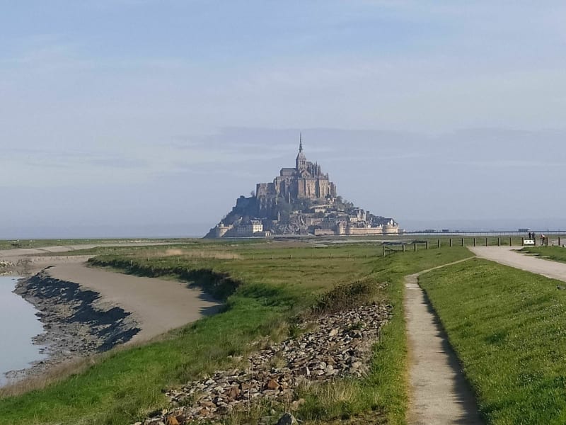 Le Mont-Saint-Michel depuis Pontorson - Pontorson
