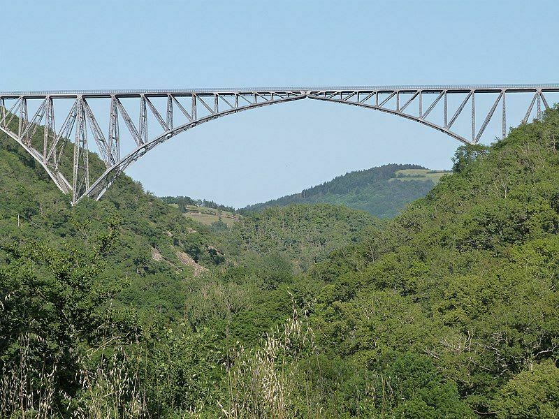 De Moularès à Pont de Tanus en plongeant dans le  Viaur à VTT - Moularès