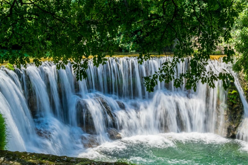 Aventure à la Grotte d'Anjeau et Cascade de la Vis - Saint-Laurent-le-Minier