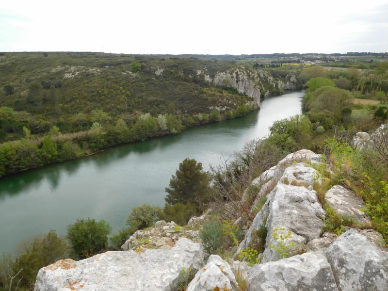 La Roque d’Aubais, la Grotte, La Chapelle et Le Menhir Peyra - Aubais