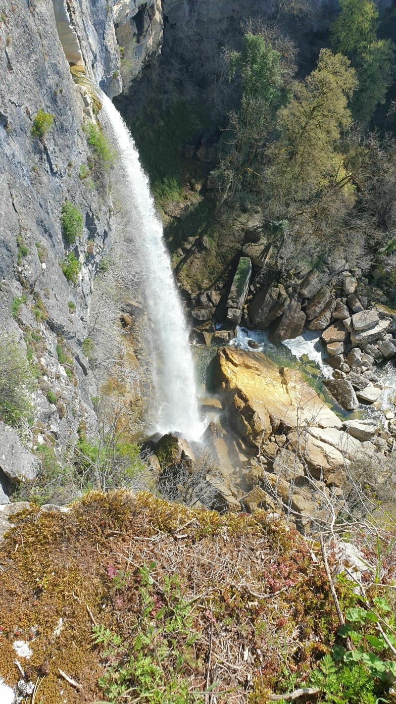 Lapiaz, cascade, résurgence et canyons autour d'Artemare - Artemare