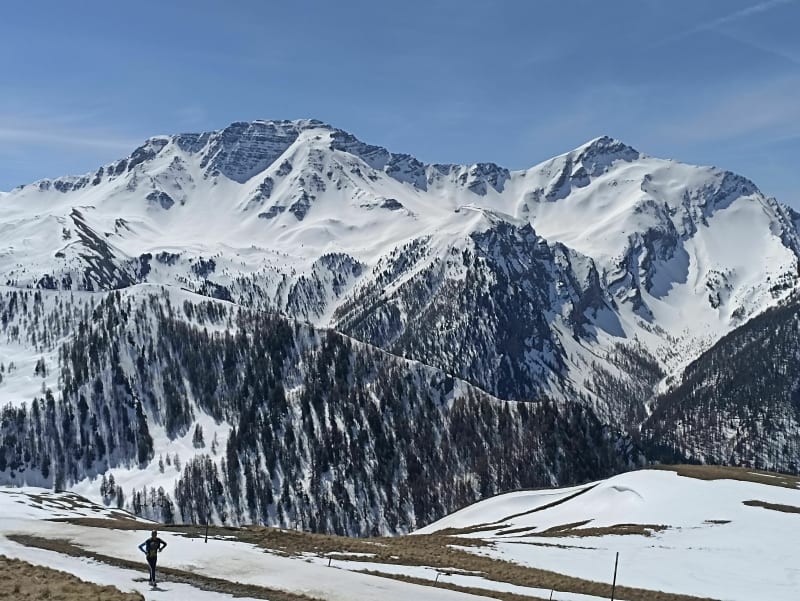 Balade enneigée au belvédère de l'homme de Pierre - Risoul